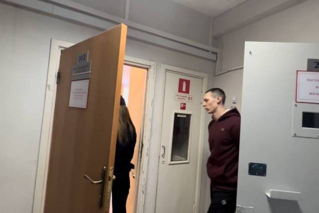 «Не виновен!»: присяжные вынесли вердикт обвиняемому в убийстве подростка на пляже в Академгородке Новосибирска