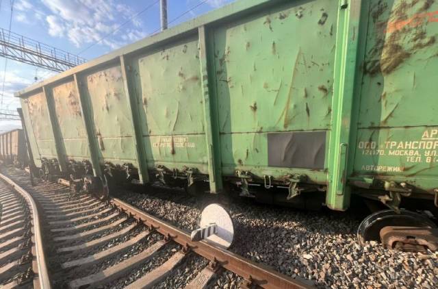 В Новосибирской области сошли с рельсов 5 вагонов с углем
