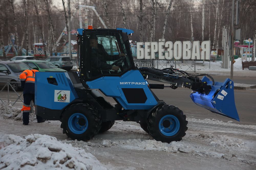 В Новосибирске назвали нормативные сроки уборки тротуаров от снега