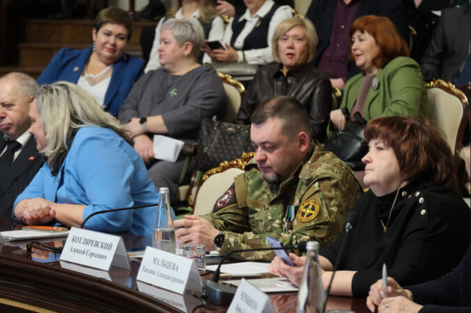 В Новосибирской области обсудили меры социальной поддержки семей