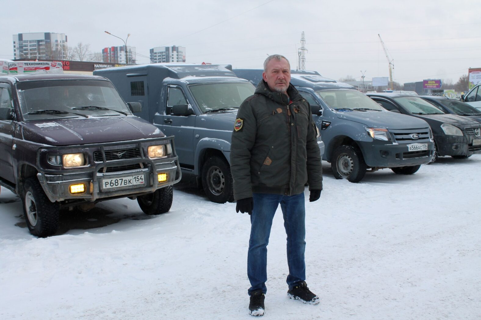 Новосибирцы отправят на Донбасс два бронированных внедорожника