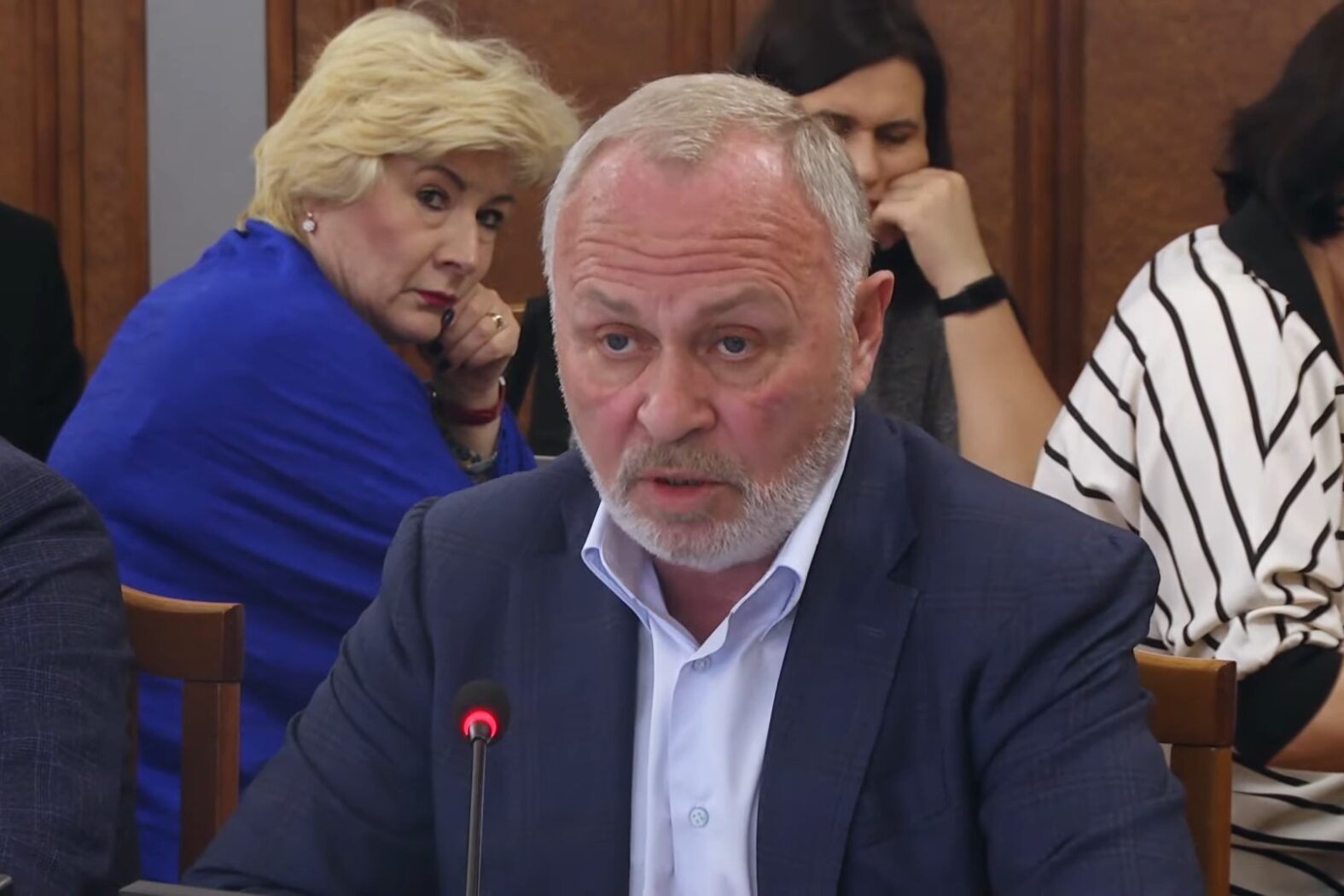 В Новосибирске зампред Знатков дал показания по делу министра ЖКХ