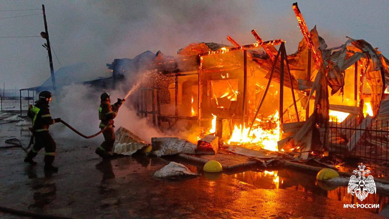 Прокуратура проверит сгоревшее придорожное кафе под Новосибирском