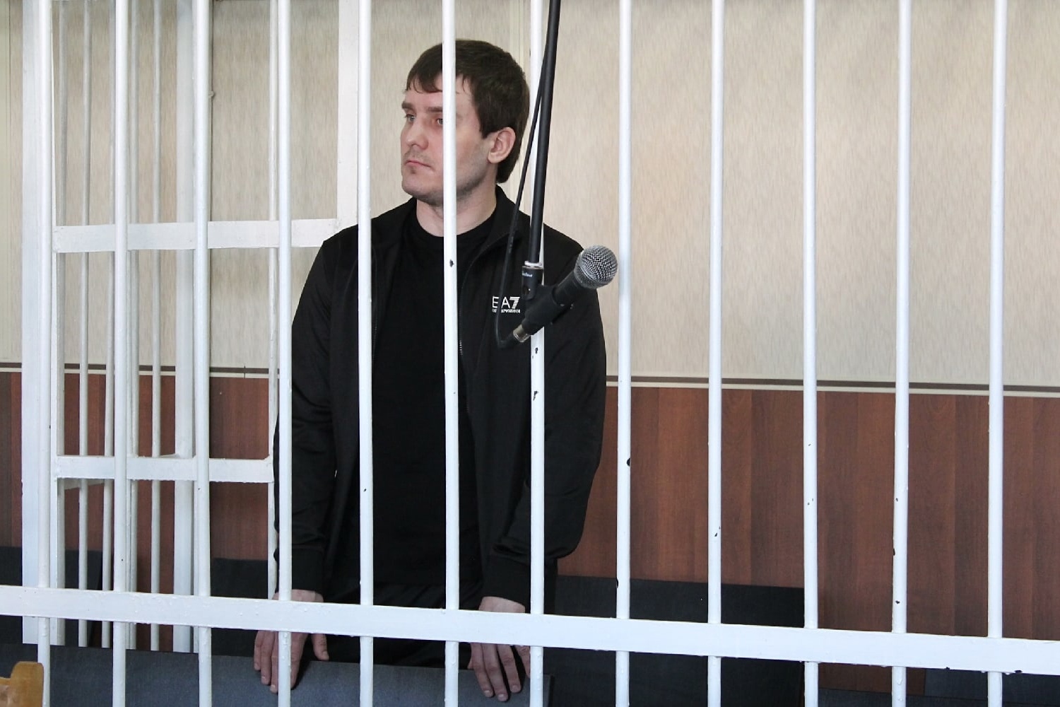Новосибирского криминального авторитета отправили в колонию строгого режима