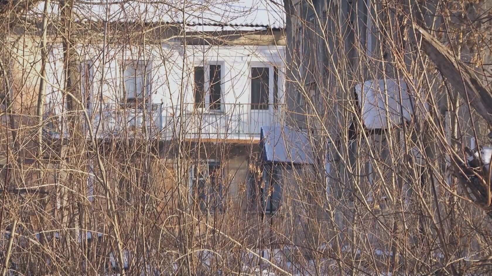 Новосибирский барак начали расселять только после уголовного дела  