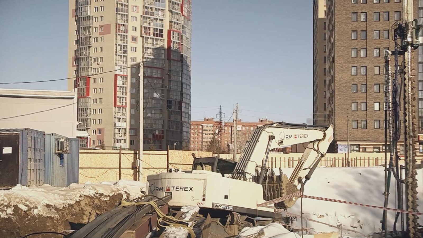 Новосибирцы протестуют против строительства высотки на улице Вилюйской