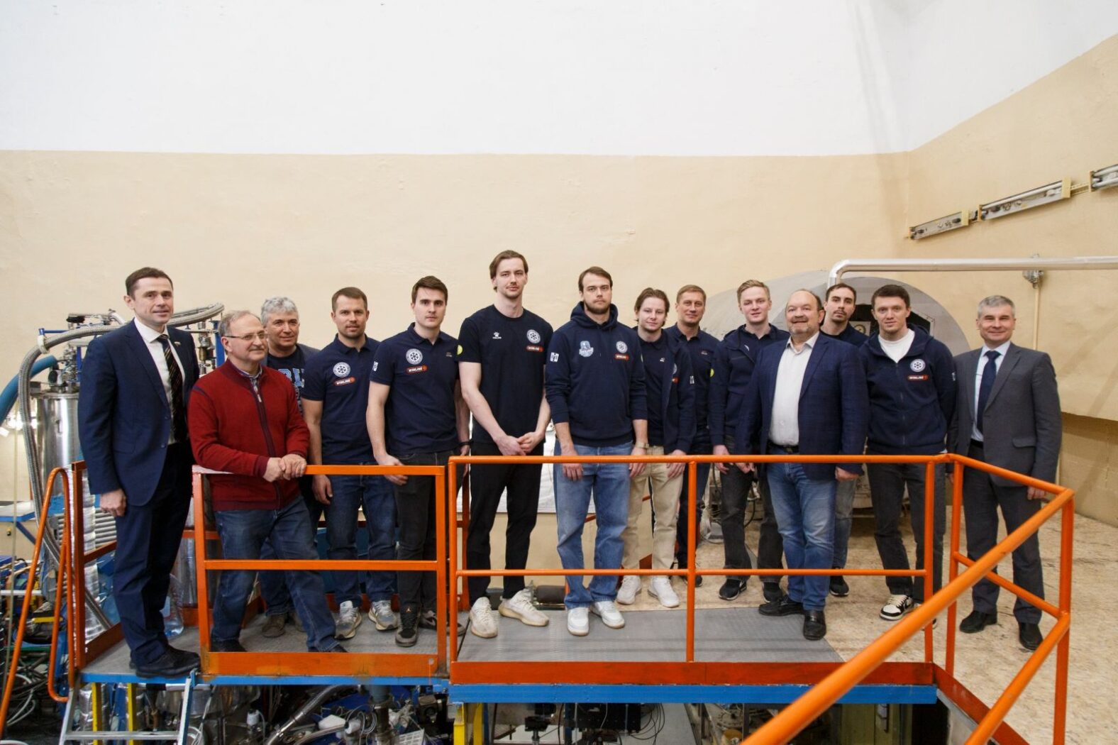 хоккеисты на коллайдере 10 апр хоккеисты на коллайдере 10 апр