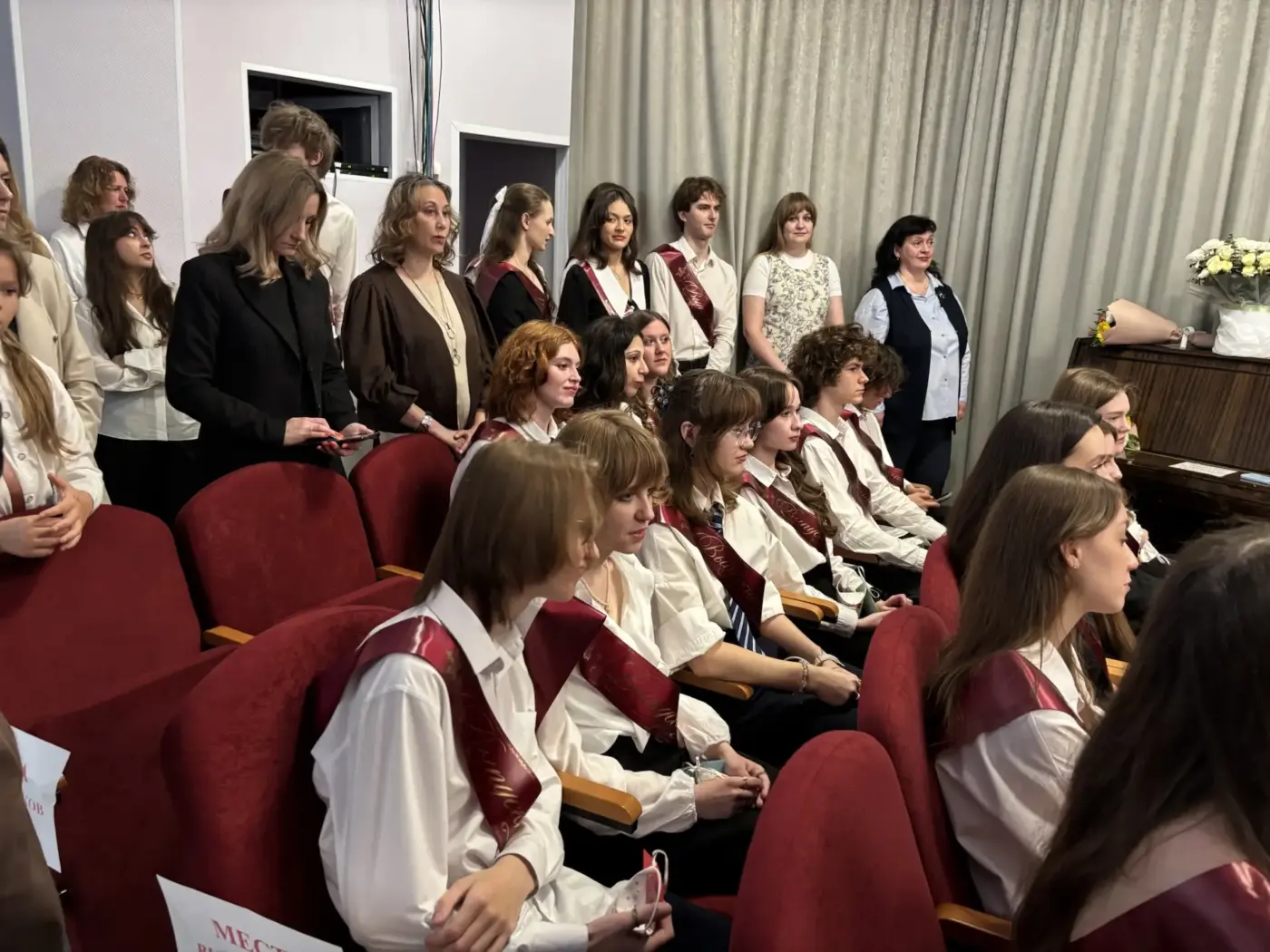 последний звонок Б фото прецедент последний звонок Б фото прецедент