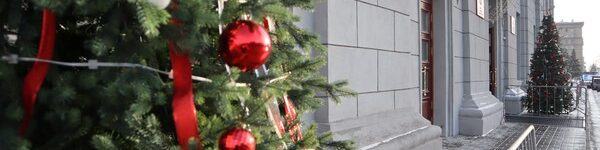 Сладости и открытка от мэра: новосибирские власти закупят 15,5 тысячи новогодних подарков Сладости и открытка от мэра: новосибирские власти закупят 15,5 тысячи новогодних подарков