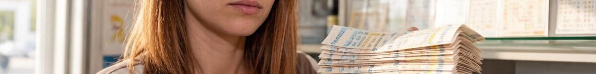 Новосибирская продавщица «Столото» использовала 704 билета и попала под суд 01a10a80-f75e-708c-9e23-753f7520c6a9