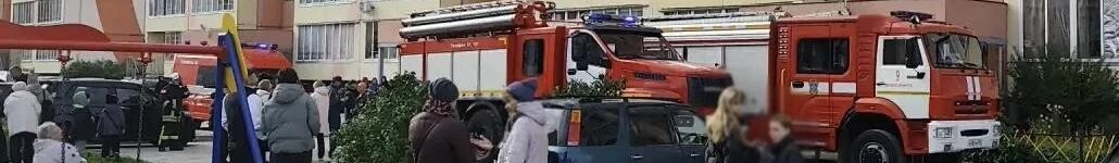 Спасатели НСО эвакуировали из горящей многоэтажки 14 человек и 1,5-годовалого ребёнка IMG_20261008_151936