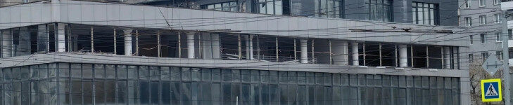 Полностью разобрали верхний этаж: в Новосибирске постепенно исчезает легендарный ЦУМ ЦУМ 20 окт фото ВН
